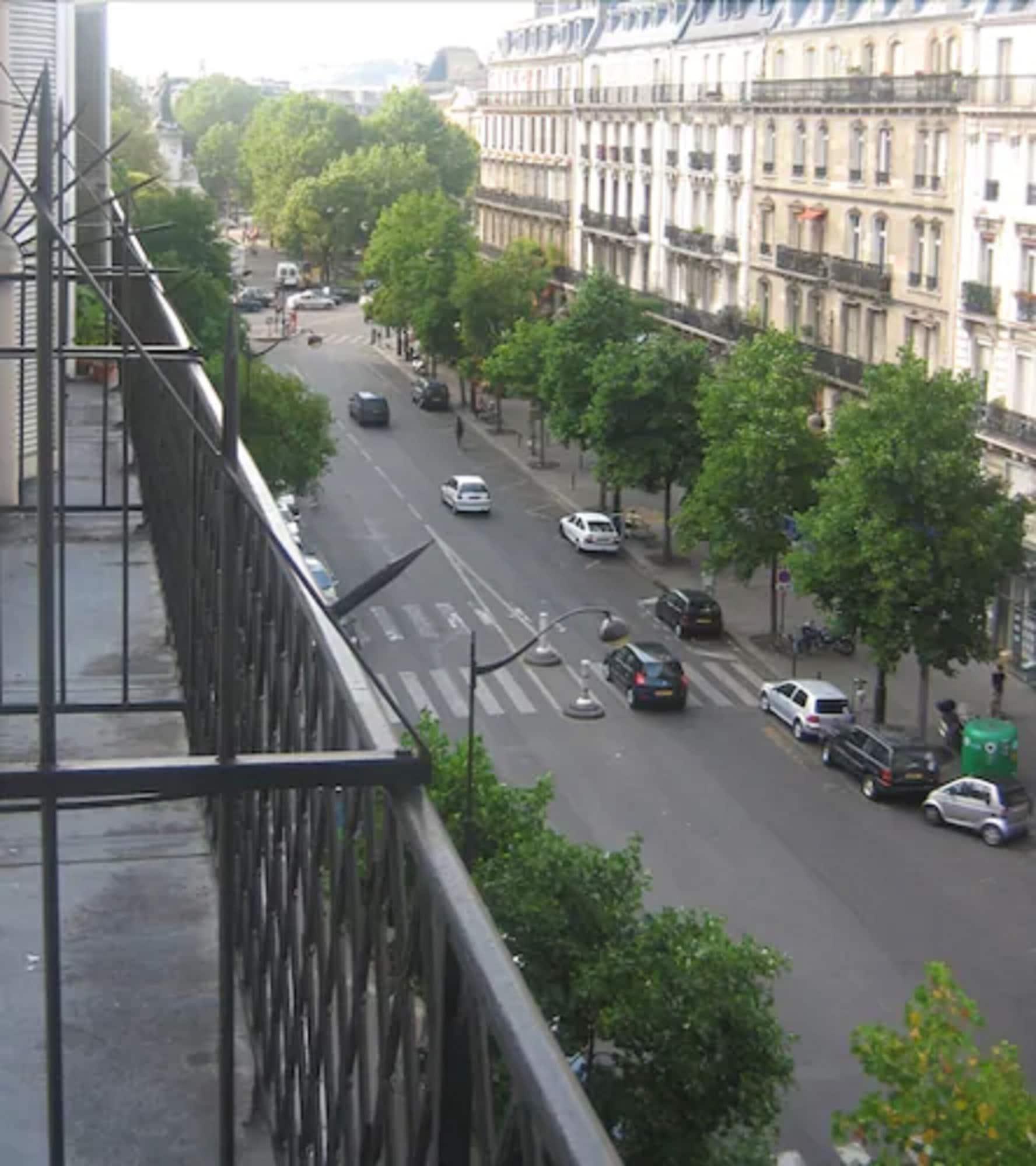 Ferney Republique Parijs